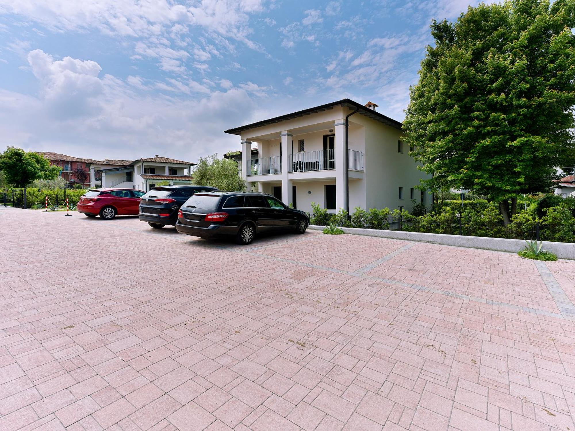Residence Fiore Rosso Сирмионе Экстерьер фото
