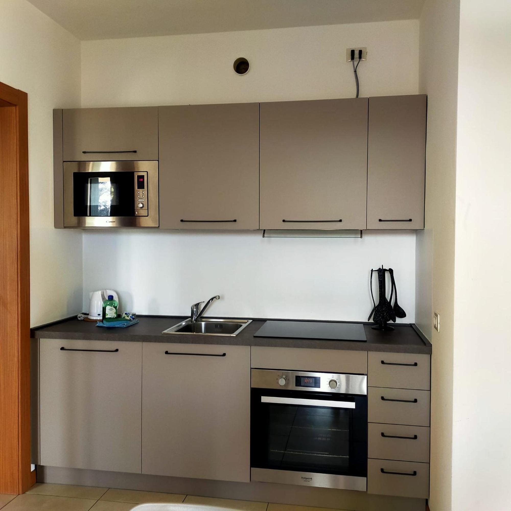 Residence Fiore Rosso Сирмионе Номер фото